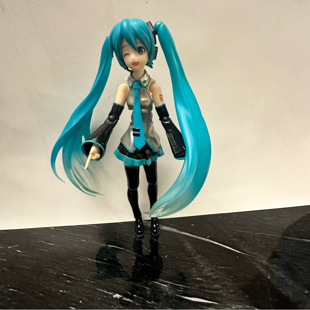 Vocaloid Hatsune Miku Premium Figure
- Project Diva - Authentic Sega JAPAN
rare